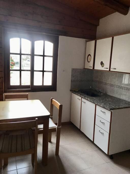 Pequena Casa De Troncos, Detras De Casa Principal No Trabajo Con Tarjeta De Credito Puerto Madryn Kültér fotó