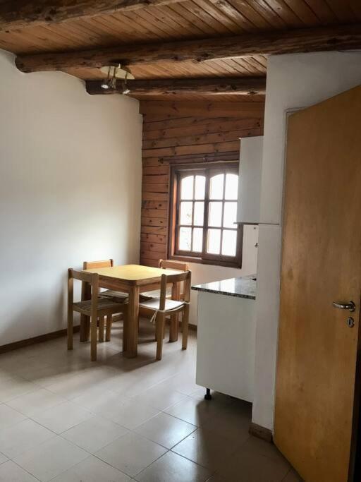 Pequena Casa De Troncos, Detras De Casa Principal No Trabajo Con Tarjeta De Credito Puerto Madryn Kültér fotó