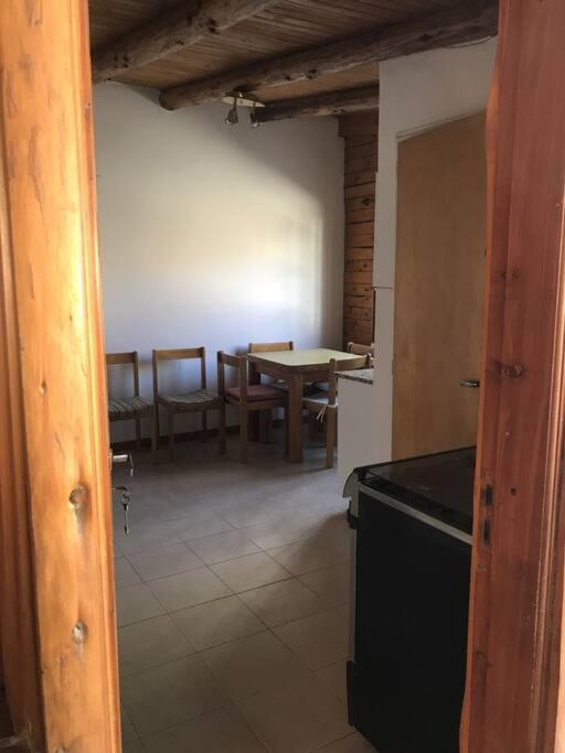 Pequena Casa De Troncos, Detras De Casa Principal No Trabajo Con Tarjeta De Credito Puerto Madryn Kültér fotó