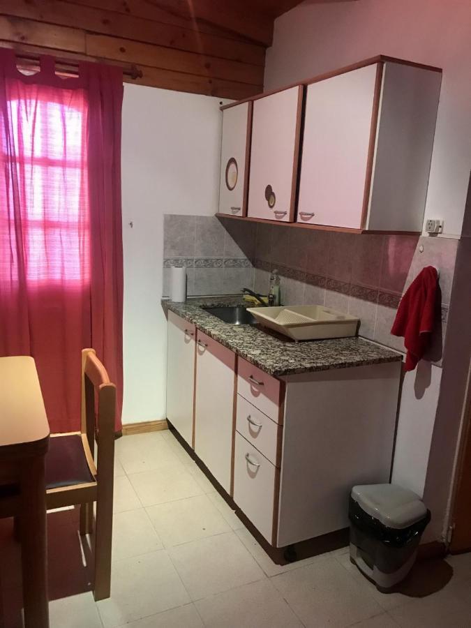 Pequena Casa De Troncos, Detras De Casa Principal No Trabajo Con Tarjeta De Credito Puerto Madryn Kültér fotó