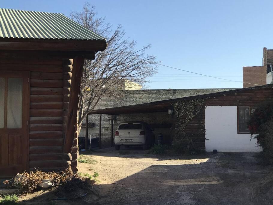 Pequena Casa De Troncos, Detras De Casa Principal No Trabajo Con Tarjeta De Credito Puerto Madryn Kültér fotó