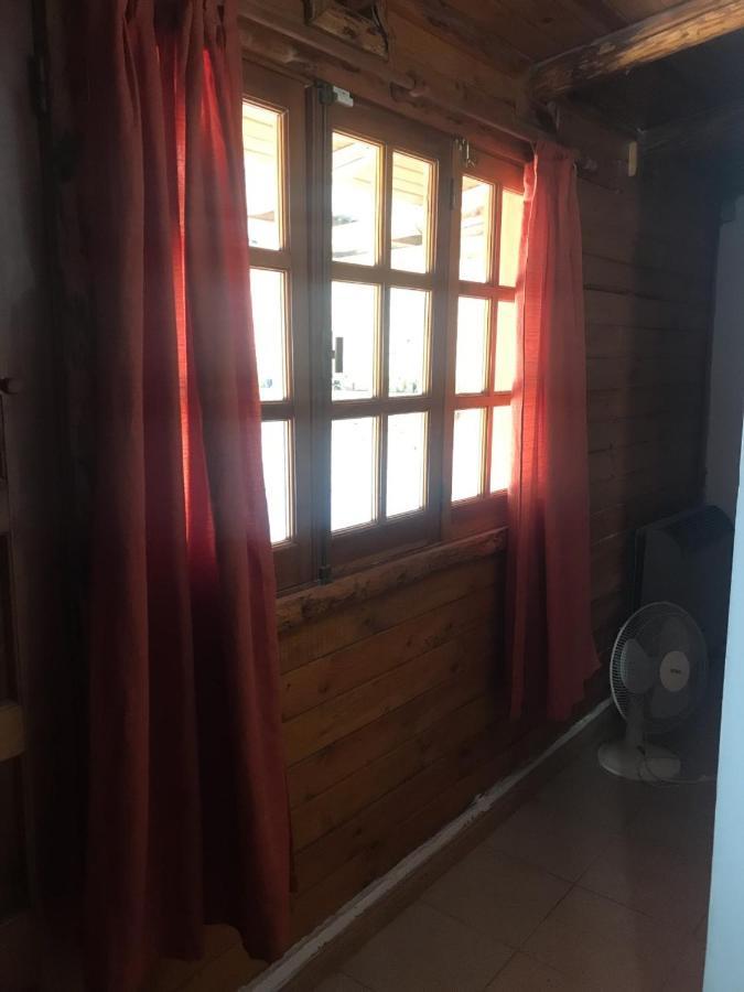 Pequena Casa De Troncos, Detras De Casa Principal No Trabajo Con Tarjeta De Credito Puerto Madryn Kültér fotó